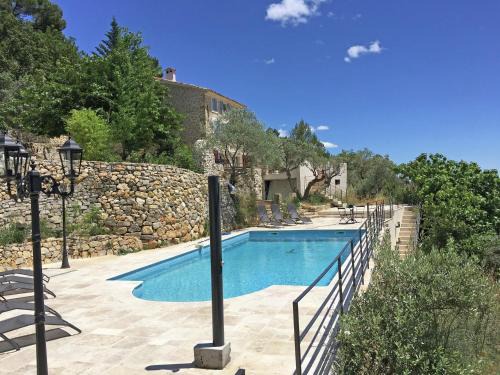 Ampus House | Inviting Holiday Home with Private Pool & Pet-Friendly Amenities