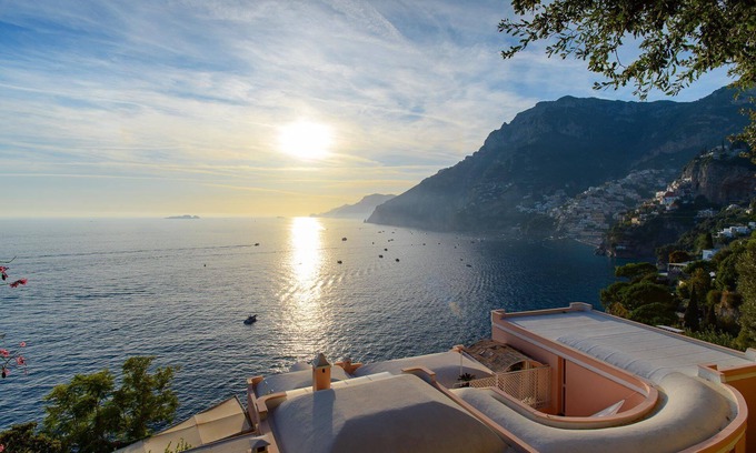 Pogerola Villa | Elegant Villa in Arienzo with Oceanfront Pool & Spa