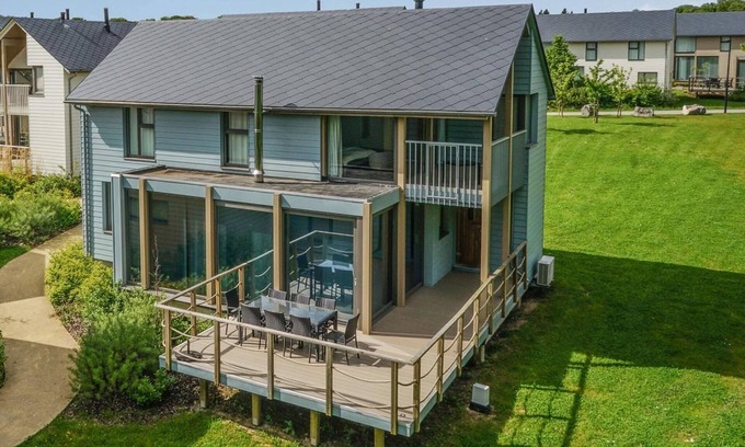 Froidchapelle Villa | Villa in Boussu near Castle of Boussu