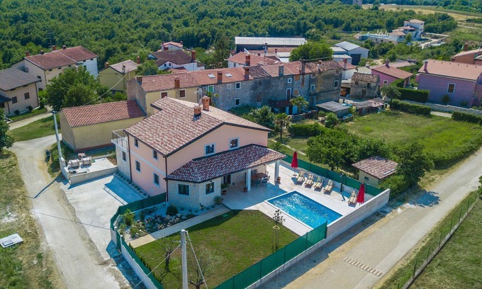 Nova Vas House | Private Pool Retreat in Brtonigla for Family Getaways