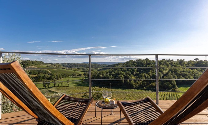 Montespertoli Villa | Idyllic Villa in Chianti with Private Pool & Great Amenities