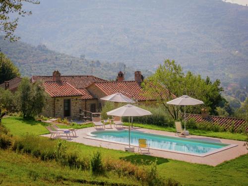 San Pietro a Cegliolo Villa | Discover Belvilla by OYO San Martino Ulivi with Pool Access