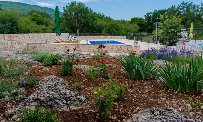 Ljubitovica House | Villa in Dalmatia with the swimmingpool