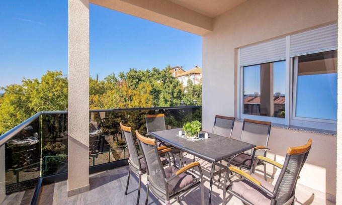 Dramalj Villa | Elegant Villa in Dramalj with Pool and Oceanfront Views