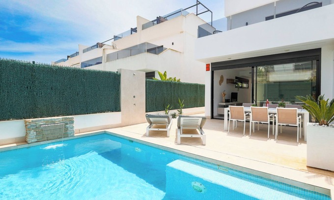 Los Alcazares Villa | Villa in Los Alcazares for 6 people, private pool and view of the Mar Menor