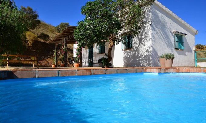 Alora Villa | Idyllic Villa with Pool and Breathtaking Sea Views