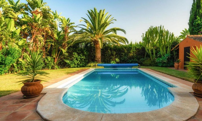 Urbanizacion Marbessa Villa | Beautiful Villa in Marbesa with Private Heated Pool
