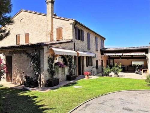 Tavullia Villa | Elegant Villa with Private Pool in Cultural Pesaro