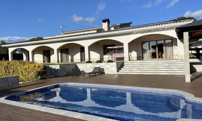 El Mas Mora Villa | Villa in Mas Mora near Costa Brava Beaches