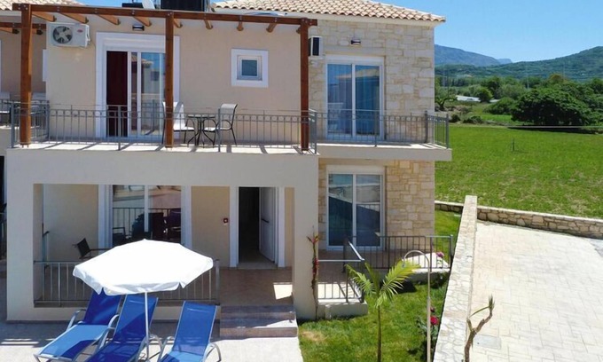 Nopigia Villa | Relaxing Villa in Nopigia with Private Pool & Ocean Views
