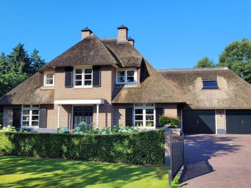 Overloon Villa | Relaxing B&B Villa in Overloon with Infrared Sauna