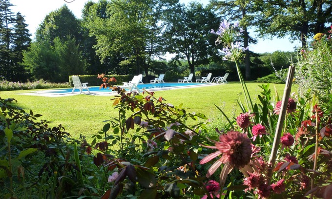 Castelvecchio Villa | Elegant Villa with Pool in Scenic Park - Guest Rated 10/10