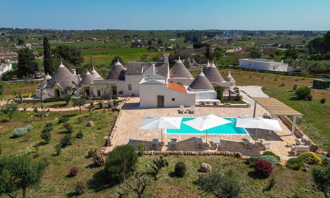 Martina Franca Villa | Villa in Portarino with 5 bedrooms sleeps 10