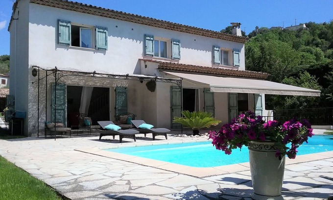 Saint-Paul-de-Vence Villa | Serene Villa in Saint Paul de Vence with Inviting Pool