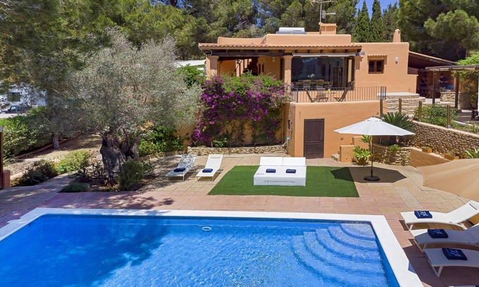 Sant Antoni de Portmany Villa | Family-Friendly Villa in San Rafael with Oceanfront Spa