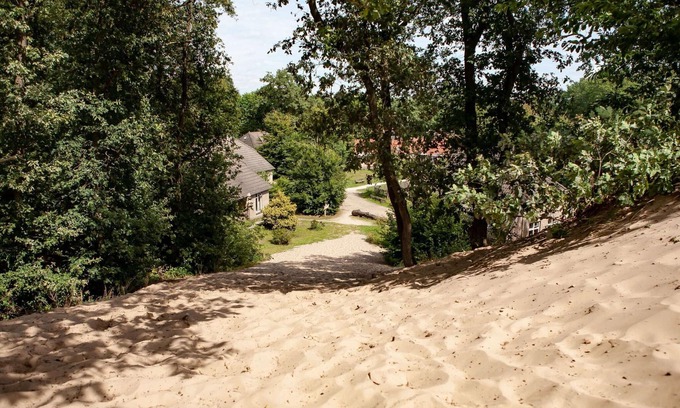 Uden House | Inviting Bungalow with Terrace at Bedafse Bergen