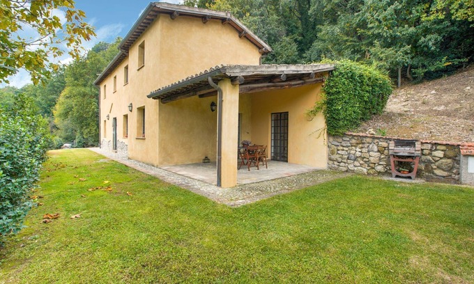 Castiglione in Teverina Villa | Belvilla by OYO: Rustic Escape with Private Garden & Pool