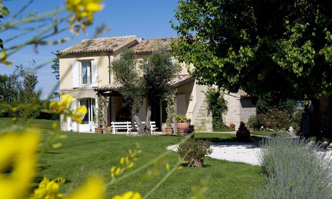 Numana Villa | Spacious Villa in Sirolo with Pool & Family-friendly Amenities