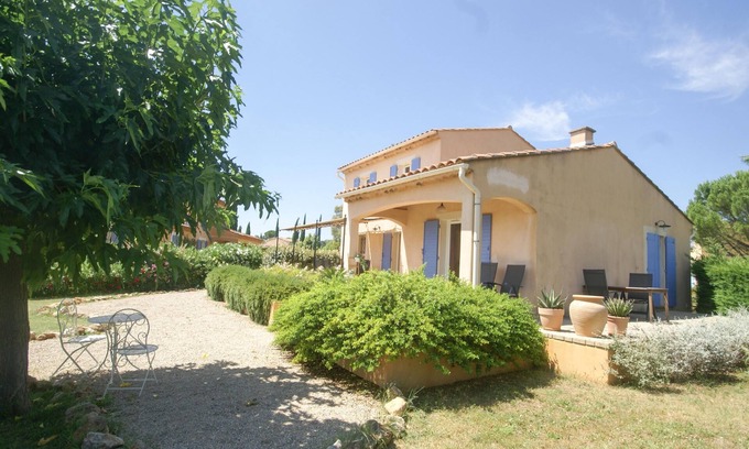 Aups Villa | Villa in small domain with pool and tennis court