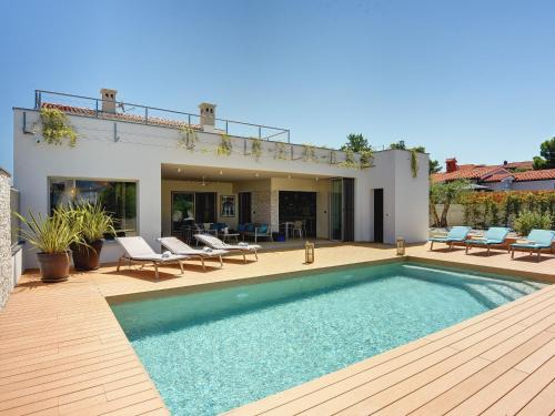 Stinjan Villa | Seaside Retreat: Villa with Private Pool and Scenic Views