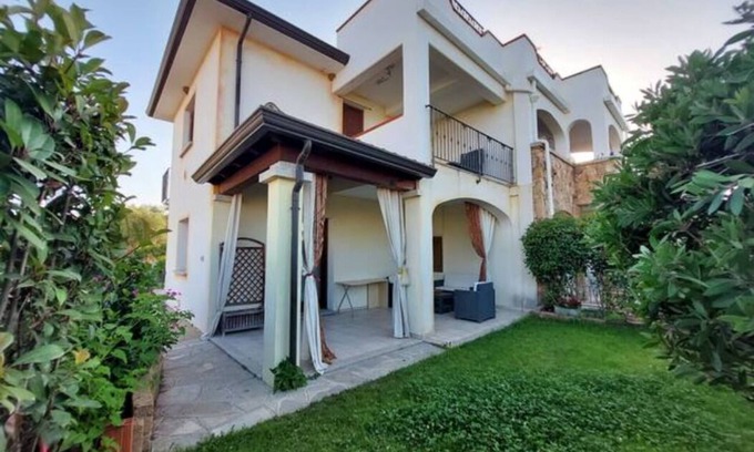 Budoni Villa | Cozy Villa Steps from the Beach in Central Location