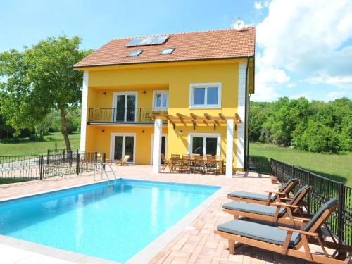 Trilj Villa | Elegant Villa in Tijarica with Private Pool & Family-Friendly