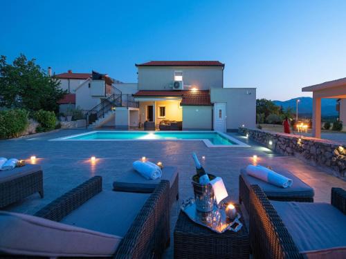 Trilj Villa | Elegant Villa in Ugljane with Private Pool and Pet Friendly