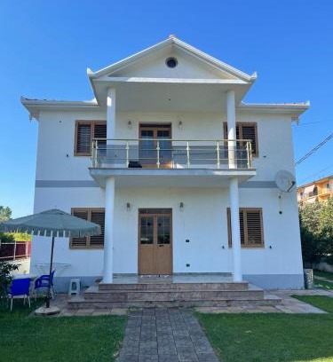 Velipoje Villa | Villa in Velipoje: A Memorable Getaway for Families