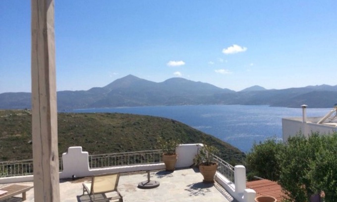 Tripiti Villa | Seaside Villa with Breathtaking Views & Pool Access