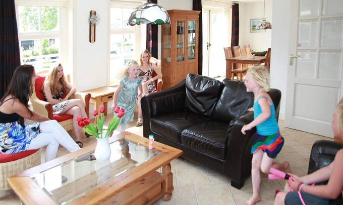Hippolytushoef Villa | Delightful Villa Near the Wadden Sea with Spa & Hot Tub