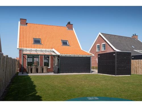 Colijnsplaat House | Relaxing Holiday Home in Zeeland with Whirlpool and Sauna
