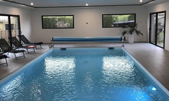 Lanton House | Villa with Indoor Pool Near Arcachon Bay - Guest Rated 10/10