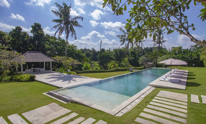 Pererenan Villa | Discover Villa Infinity Bali: 5-Star Escape with 8 Bedrooms