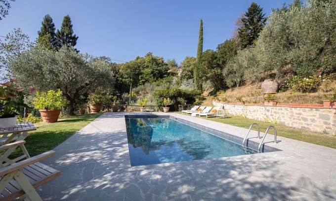 Capannori Villa | Relax at Villa Iris with Private Pool and Spa Experience