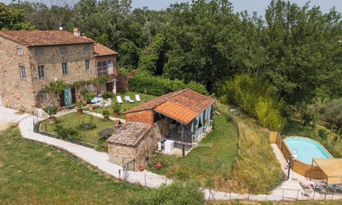 San Ginese Villa | Villa Isabo: Pet-Friendly Retreat with Ocean Views