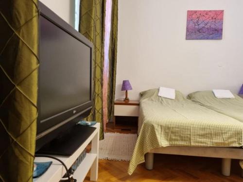 Lamai House | Villa is located about 700 meters from the beach !