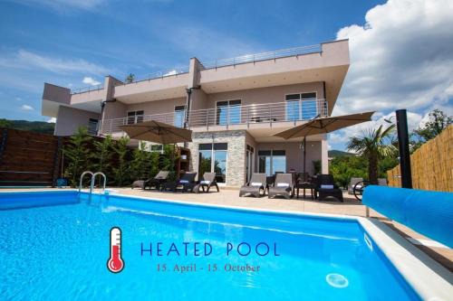 Mihotici Villa | Villa Isabella: Oceanfront Retreat with Top Amenities