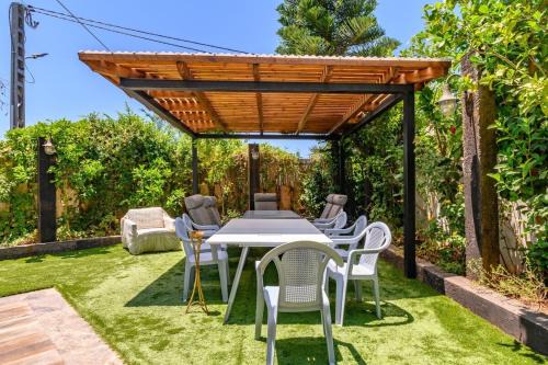 Daliyat al-Karmel Villa | Villa Isan