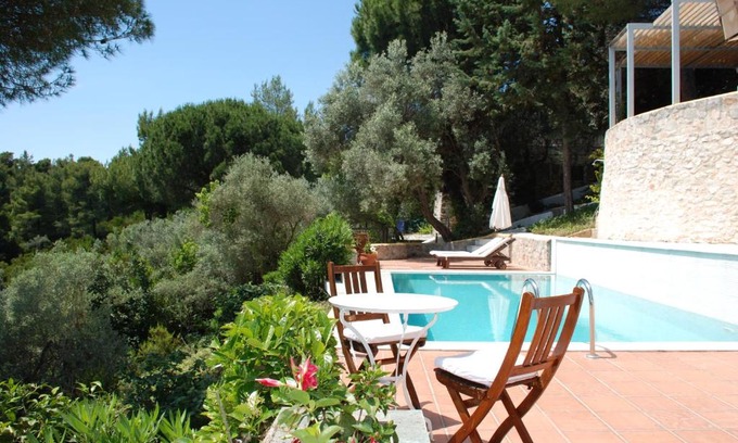 Kanapitsa Villa | Relax at Villa Ismini: Oceanfront Oasis with Pool Access