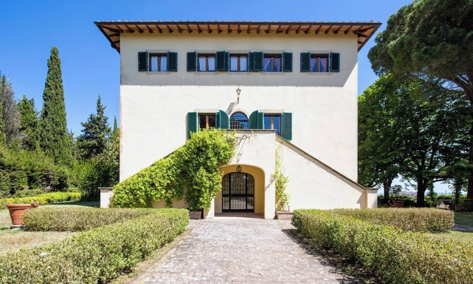 Montecatini Val di Cecina Villa | Charming Villa Sorbaiano: Pet-Friendly Retreat in Tuscany