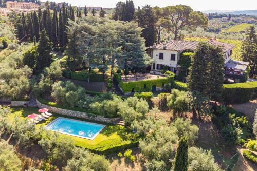 San Casciano in Val di Pesa Villa | Elegant Villa D'Agnola: Oceanfront Retreat with Pool