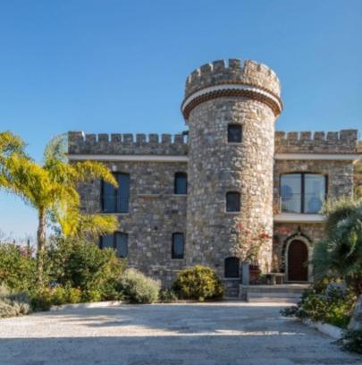 Sant'Egidio del Monte Albino Bed & Breakfast | Top-Rated Villa Le Favole with Oceanfront Views & Spa