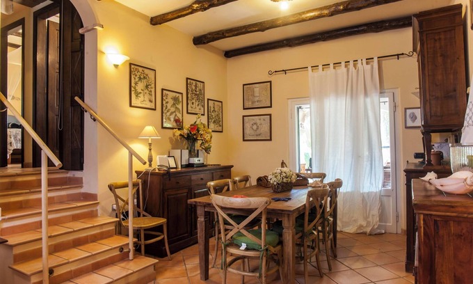 Santa Margherita di Pula House | Villa Stella: Oceanfront Escape with Wi-Fi and Garden Access