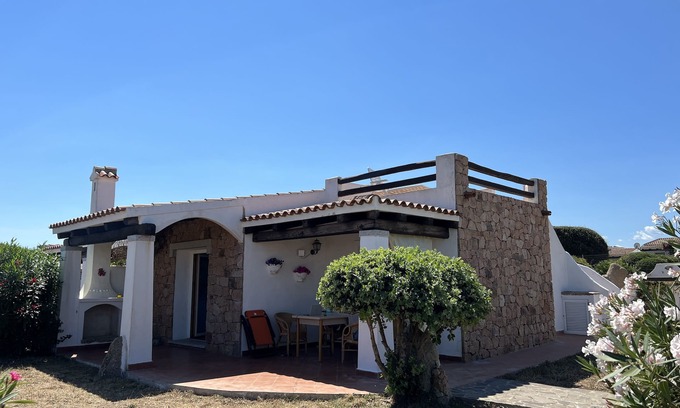 Terravecchia-Portoquadro Villa | Beachside Villa with Pet-Friendly Amenities & Breakfast