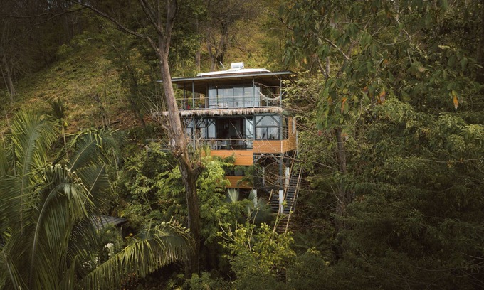 Playa Santa Teresa Cabin | Villa Ivory: Unique Oceanfront Retreat with Stunning Views