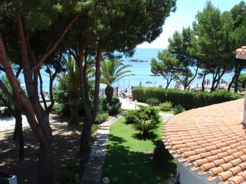 Sarroch House | Villa Judith: Family-Friendly Retreat with Pet Access