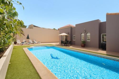 San Miguel de Abona Villa | Villa Jacaranda: 4-Star Retreat with Pool & Family-Friendly Perks