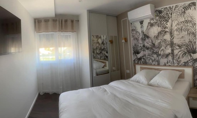 Chasse-sur-Rhone Villa | Villa Jacqueline: Family and Pet-Friendly Escape Awaits