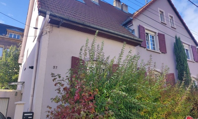Thionville House | Discover Villa Jasmin: Family and Pet-Friendly Retreat