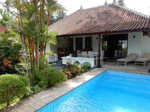Jasri House | Beachfront Villa Jasri Point with Pool and Ocean Views